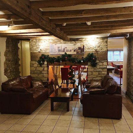 The Tally Ho Hotel - B&B Бистер Экстерьер фото