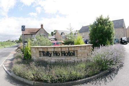 The Tally Ho Hotel - B&B Бистер Экстерьер фото